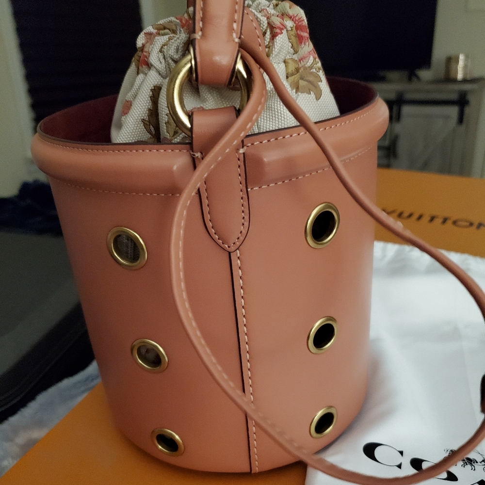 Coach Grommet Bucket Bag - Picture 5 of 12